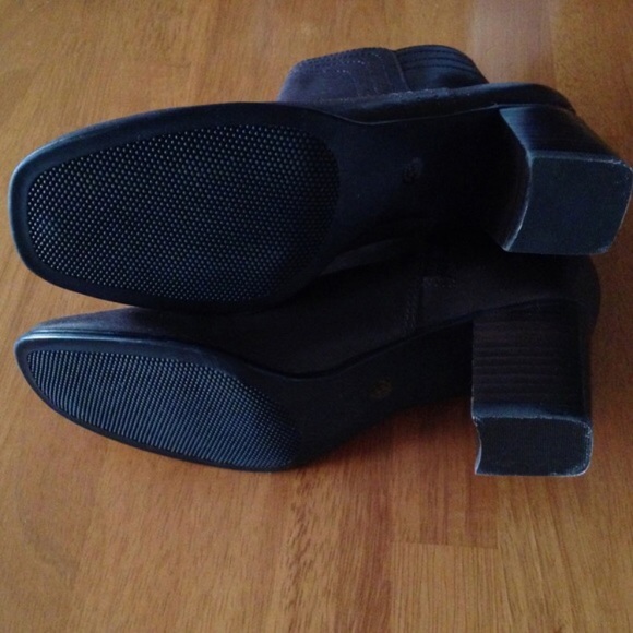 Leather Ankle Boots - Picture 3 of 3